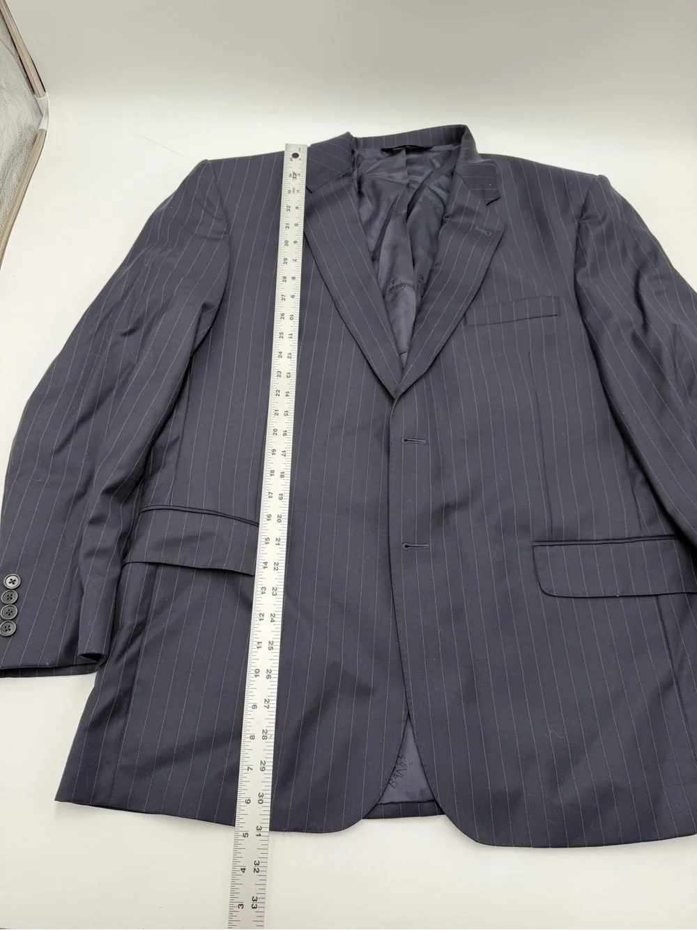 Jos. A. Bank Signature Gold Mens 44 RG Navy Blue Pinstripe 100% Wool Suit Gordon